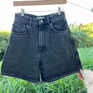 MOVING SALE! Accepting all offers!! ZARA Washed Black Mom Shorts Size 2 or 25/26